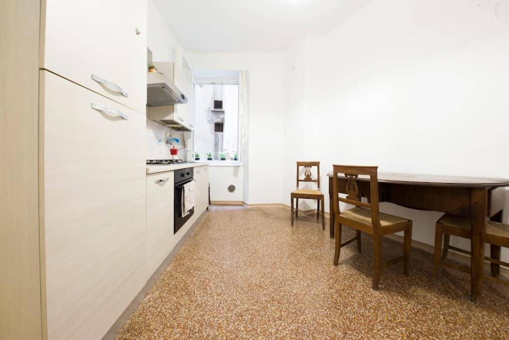 Agostino'S Apartment Генуя Екстер'єр фото